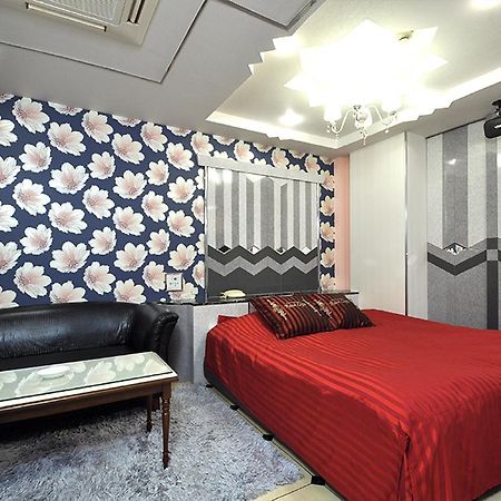 Hotel Roselips Tsuruhashi (Adults Only) Osaka Eksteriør billede