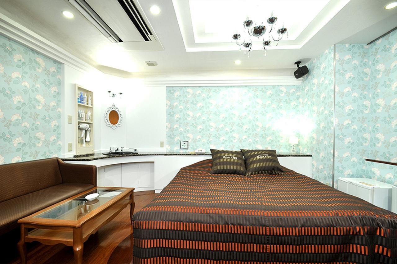 Hotel Roselips Tsuruhashi (Adults Only) Osaka Eksteriør billede